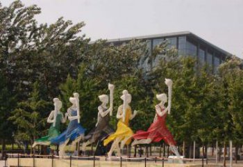 保定不锈钢雕塑——拿火炬跑步