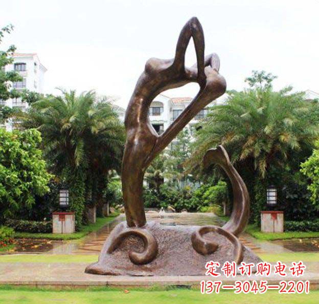 保定艺术美感之旅——抽象美人鱼雕塑