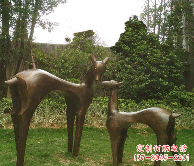 保定高贵优雅的母子鹿铜雕