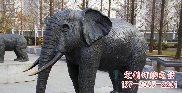 保定公园大象动物雕塑