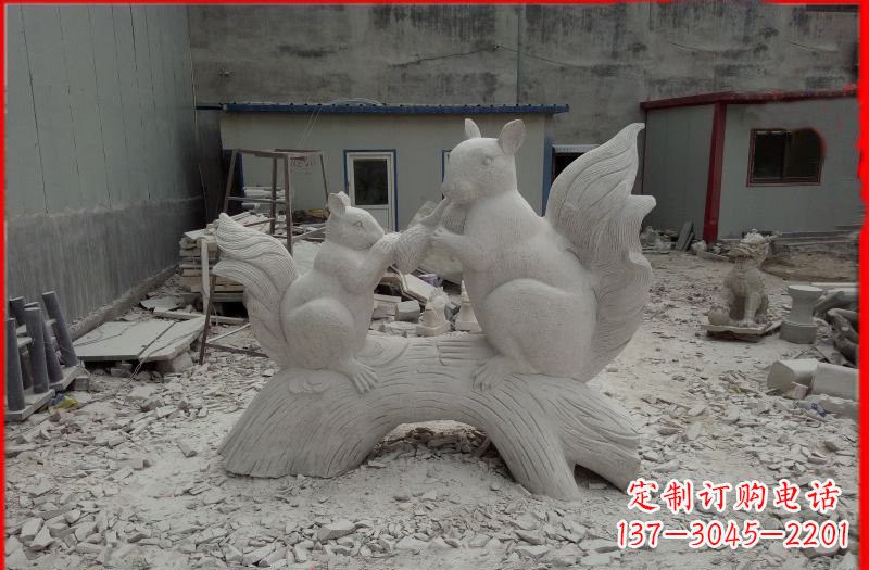 保定中领雕塑 松鼠之爱 石雕定制