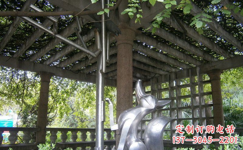 保定公园狐狸与乌鸦小品动物铜雕