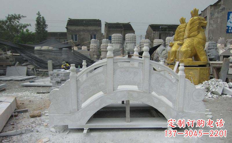保定精美的大理石拱桥雕塑