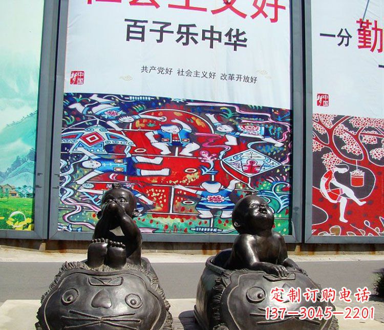 保定出众的老虎仿铜雕塑