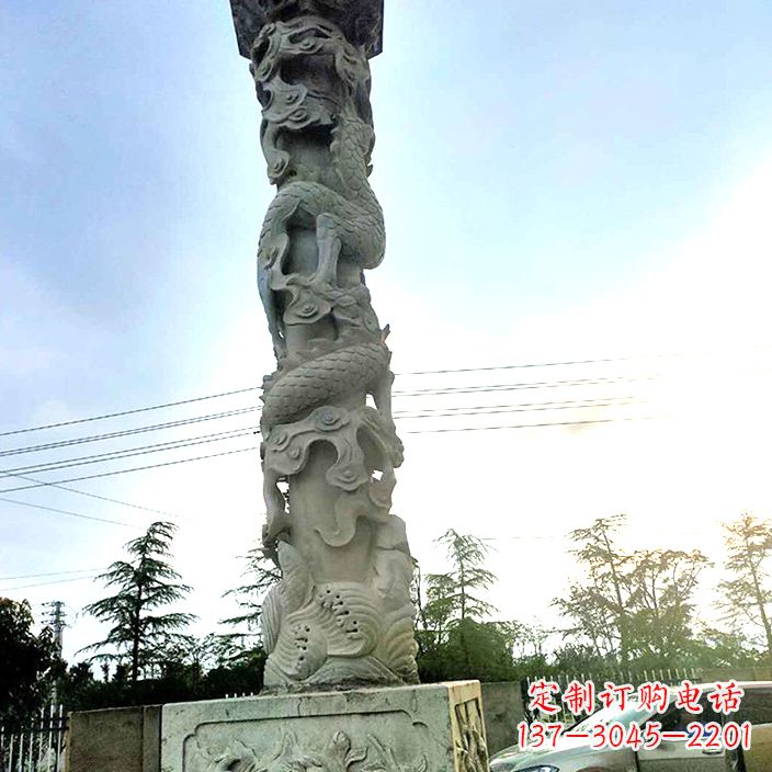 保定精致的公园龙柱石雕