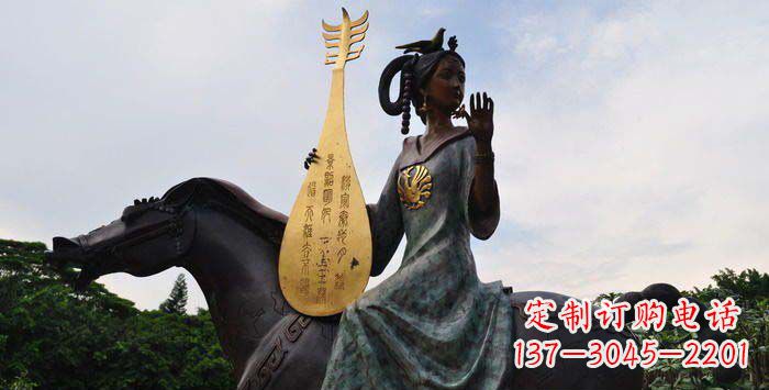 保定传统风情,精美古典的琵琶女铜雕