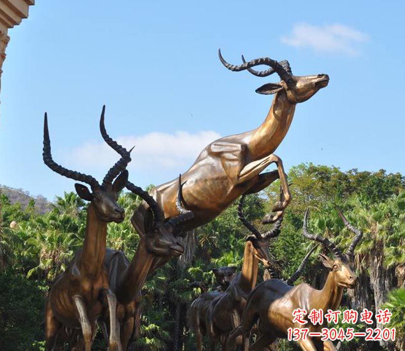 保定立体雕塑——羚羊奔跑