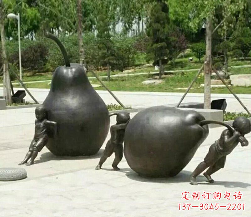 保定迷人的孩童铜雕