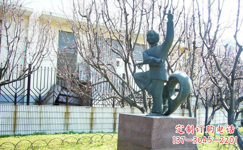 保定精致细腻的老人铜雕
