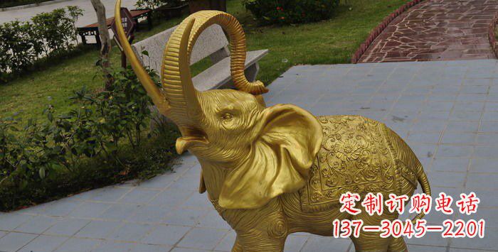 保定呈现自然之美的小象铜雕