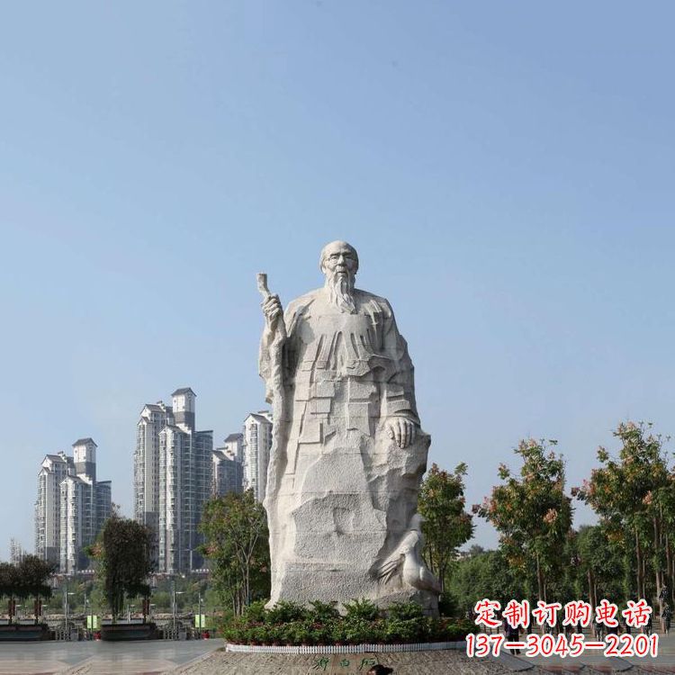 保定具有历史意义的画家齐白石汉白玉雕像