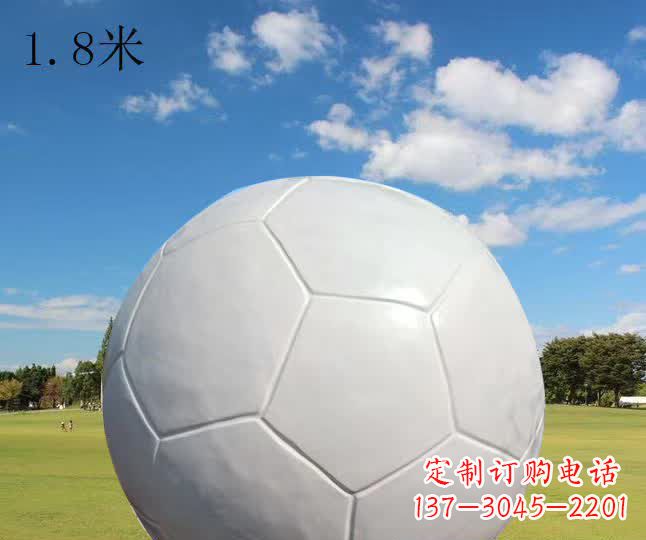 保定公园足球运动雕塑