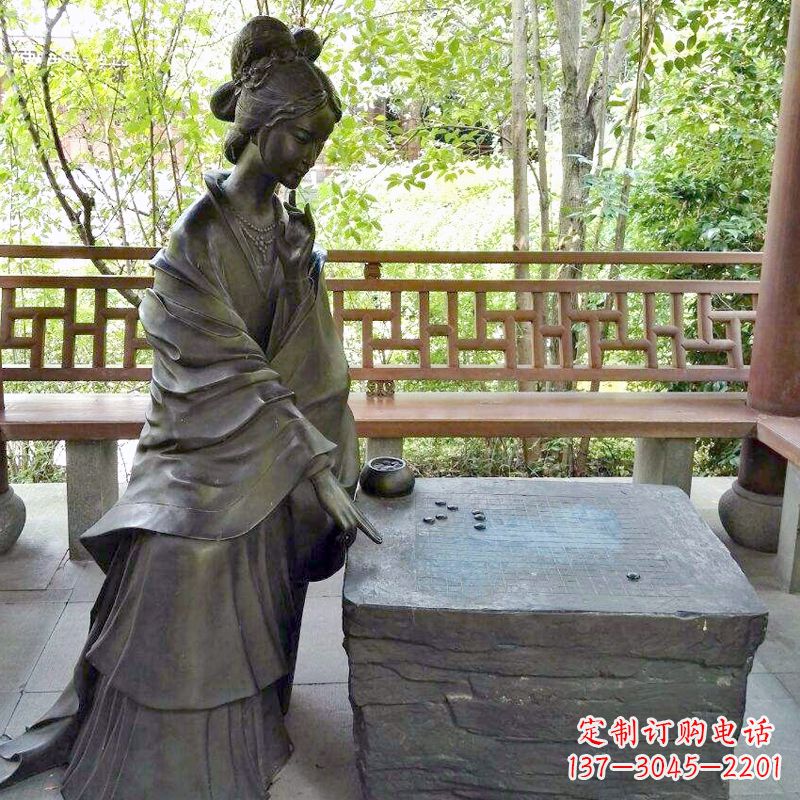 保定古代美女西施下棋情景雕塑