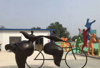 保定青春无悔，精致自行车雕塑