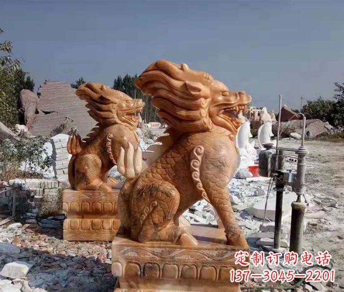 保定精美绝伦,古典神兽晚霞红石雕麒麟