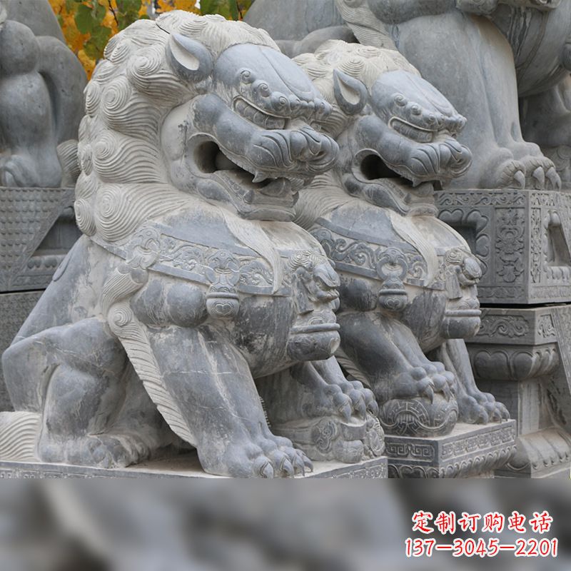 保定中领雕塑:仿故宫青石狮子雕塑