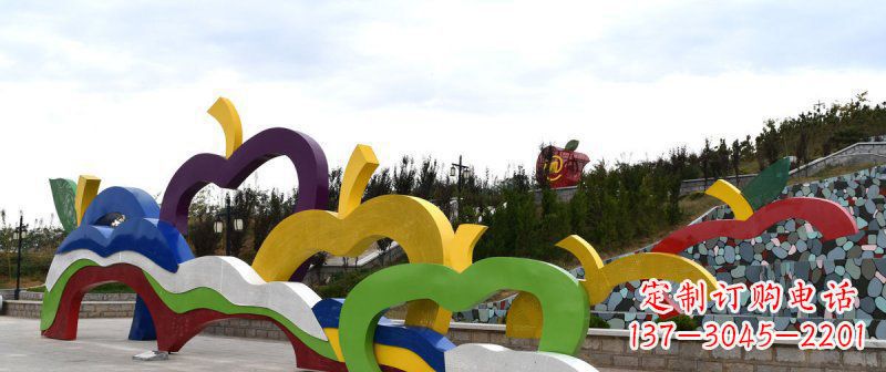 保定广场艺术:不锈钢抽象彩色苹果雕塑