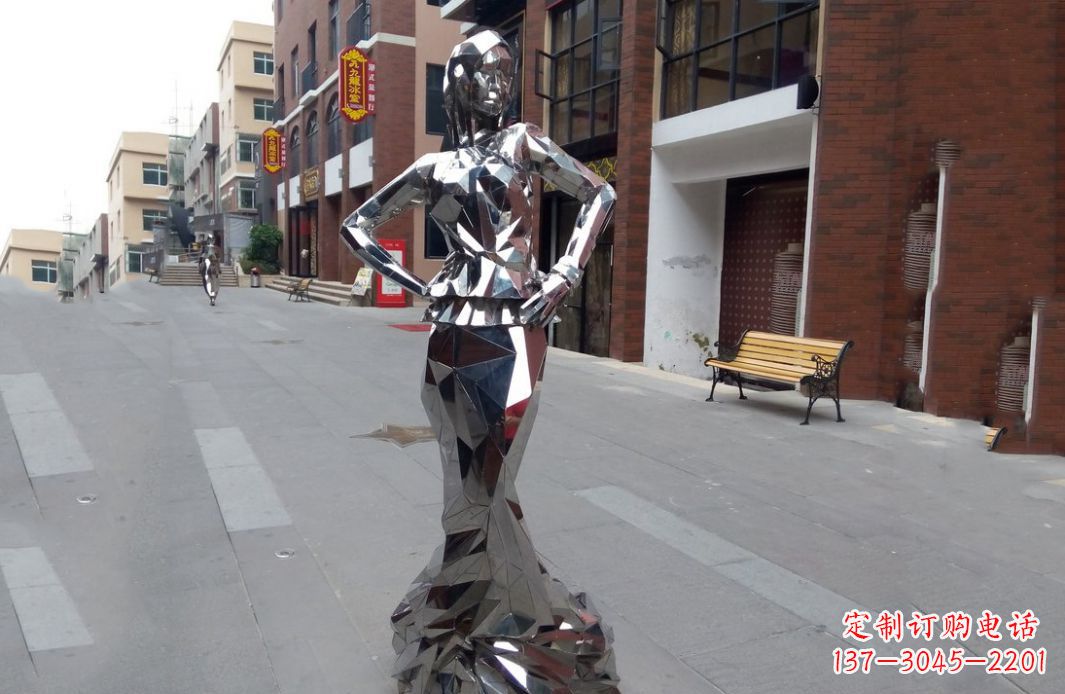 保定以美丽的姿态展示不锈钢美女雕塑