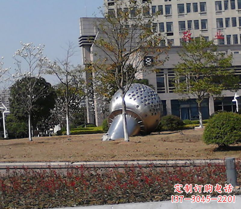 保定广场不锈钢话筒雕塑