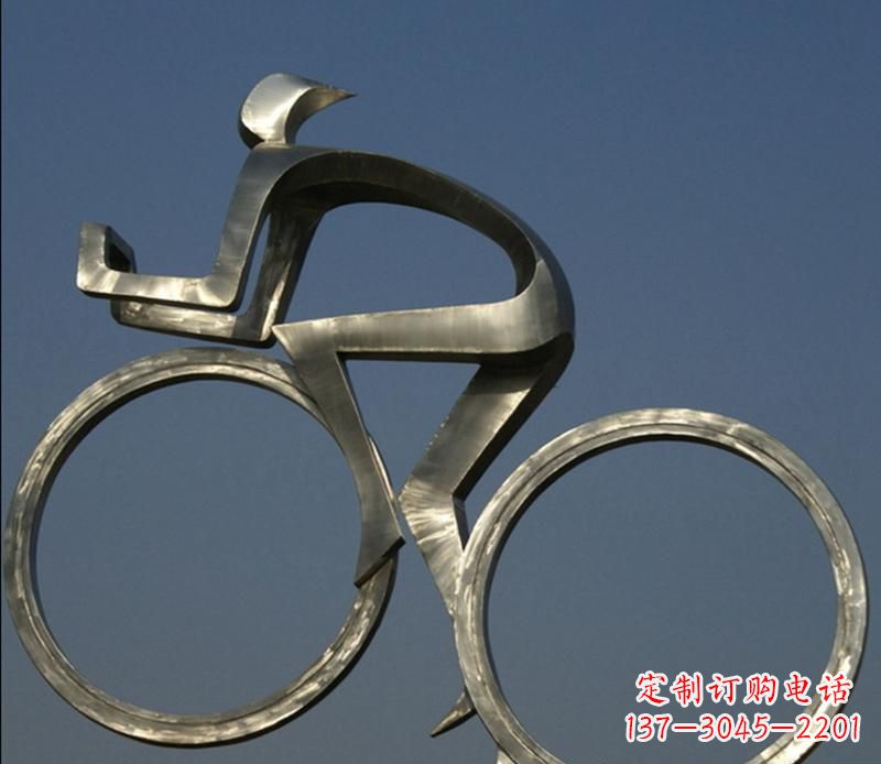 保定广场不锈钢骑自行车摆件雕塑