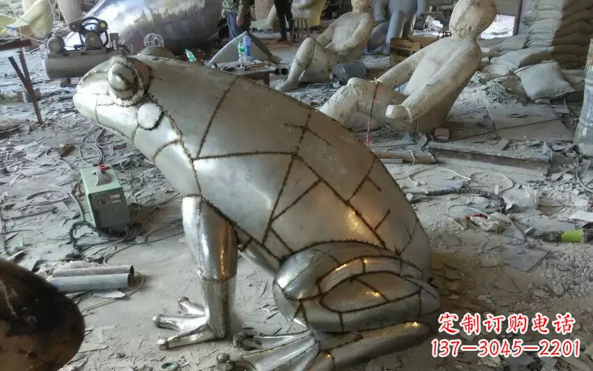 保定中领雕塑精美不锈钢青蛙动物雕塑