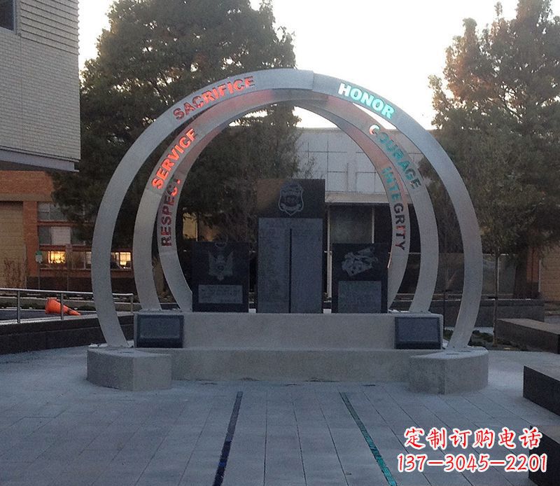 保定创意无限的不锈钢圆环雕塑