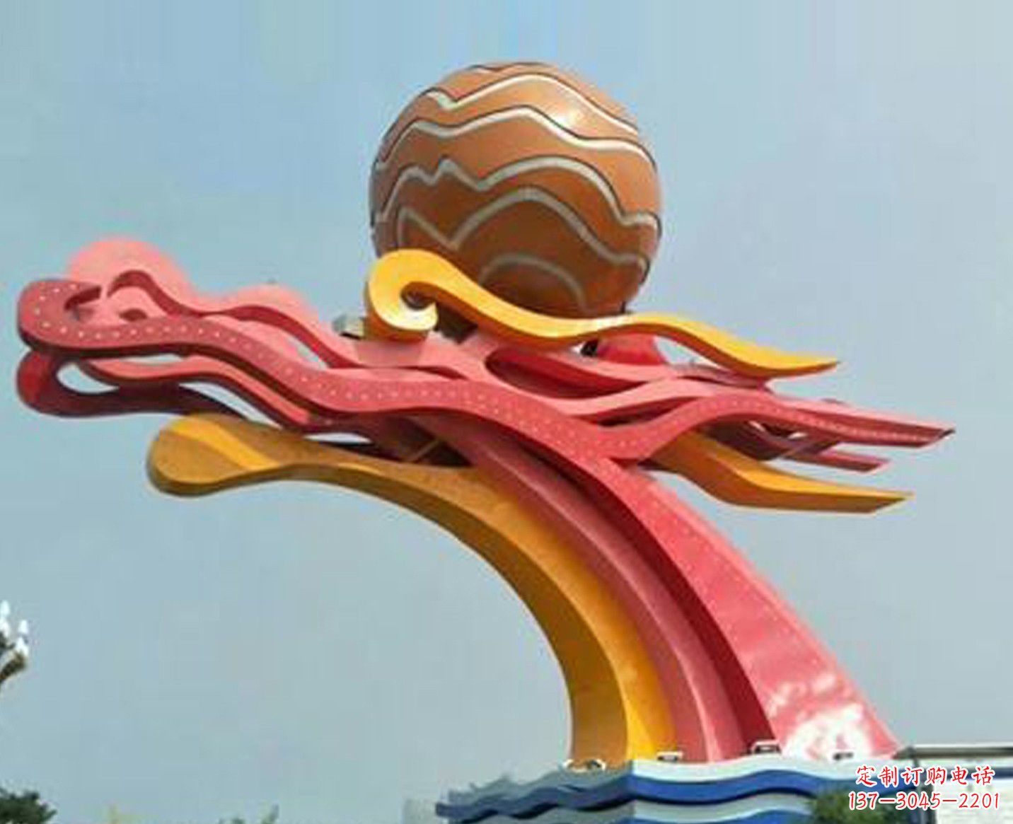 保定广场彩色不锈钢龙头雕塑