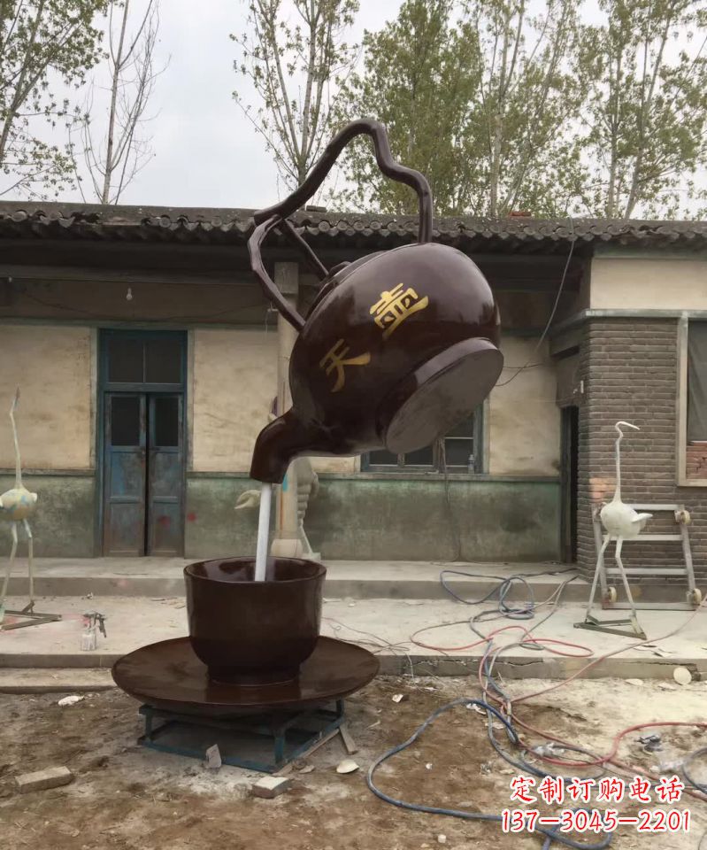 保定广场茶壶景观铜雕