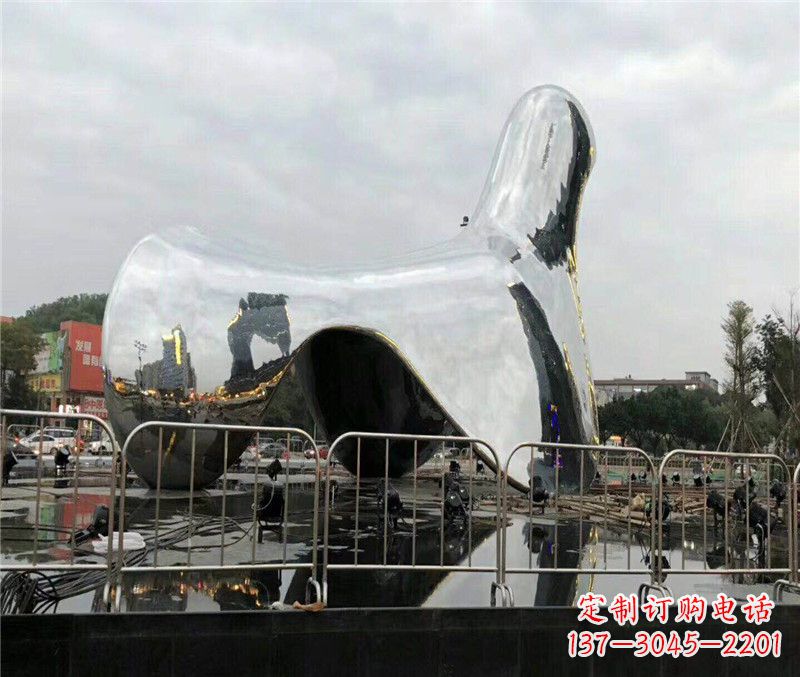 保定中领雕塑推出一款精美的抽象鸽子雕塑,专为…