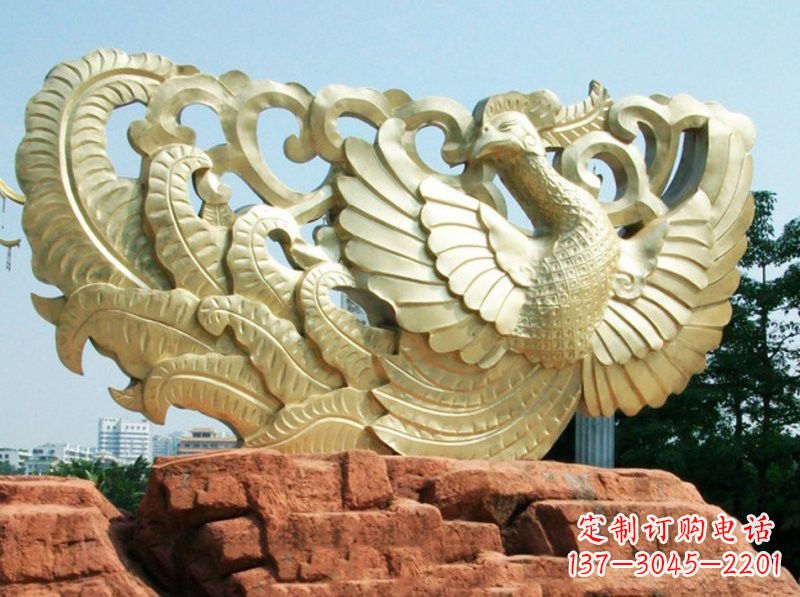 保定欣赏瑰丽的凤凰铜雕