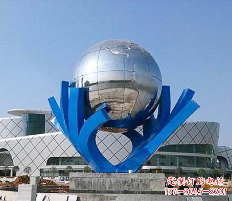 保定中领雕塑打造把地球握在手中精致不锈钢抽象雕塑