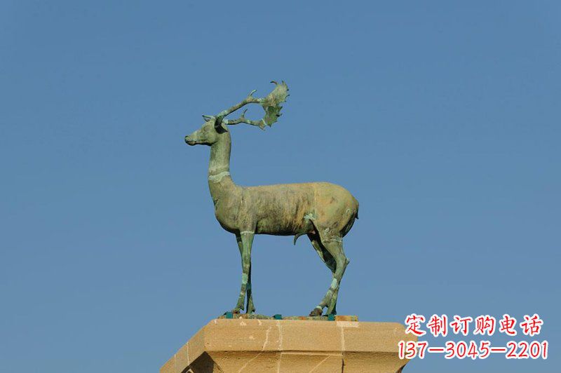 保定广场驯鹿景观铜雕