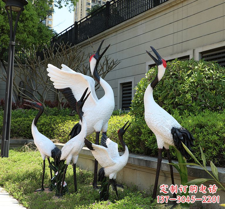 保定精致仿真的仙鹤雕塑