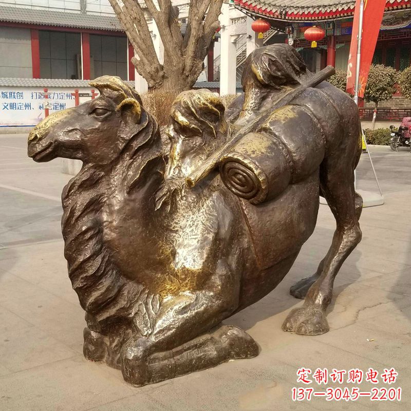 保定跪俯的骆驼铜雕,把动物的肃穆传递给您