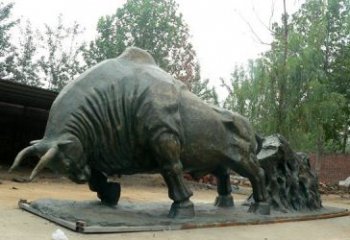保定新中国拓荒牛铜雕，传承中国传统文化