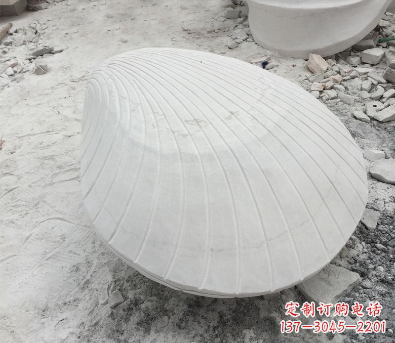 保定用贝壳雕刻出美丽的汉白玉雕塑