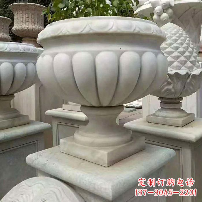 保定优雅的汉白玉花盆雕塑