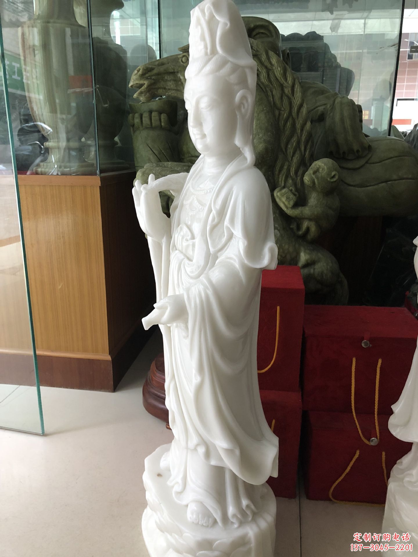 保定精美汉白玉观音菩萨雕塑