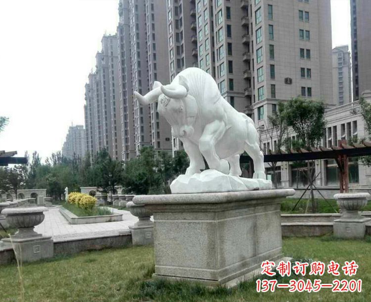 保定汉白玉开荒牛小区园林动物石雕