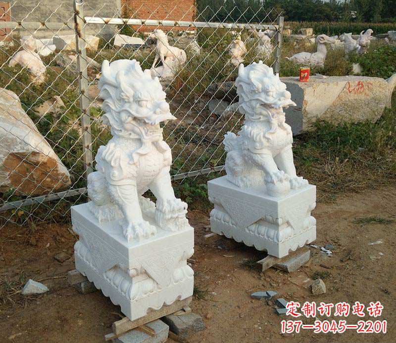 保定汉白玉门口踩球麒麟石雕