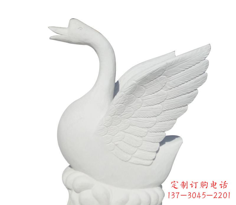 保定汉白玉雕刻的精美天鹅雕塑