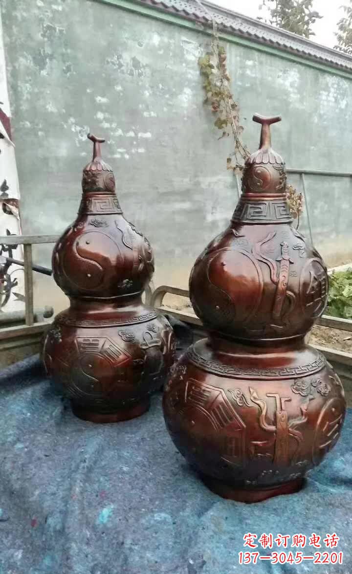 保定葫芦雕塑，精致艺术佳作