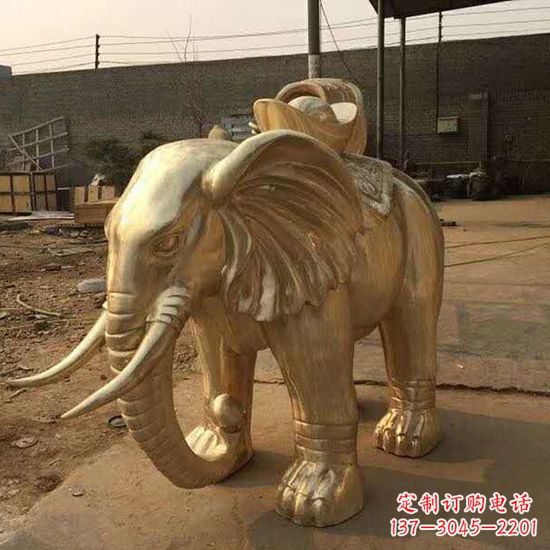 保定为人民带来精美的黄铜大象雕塑
