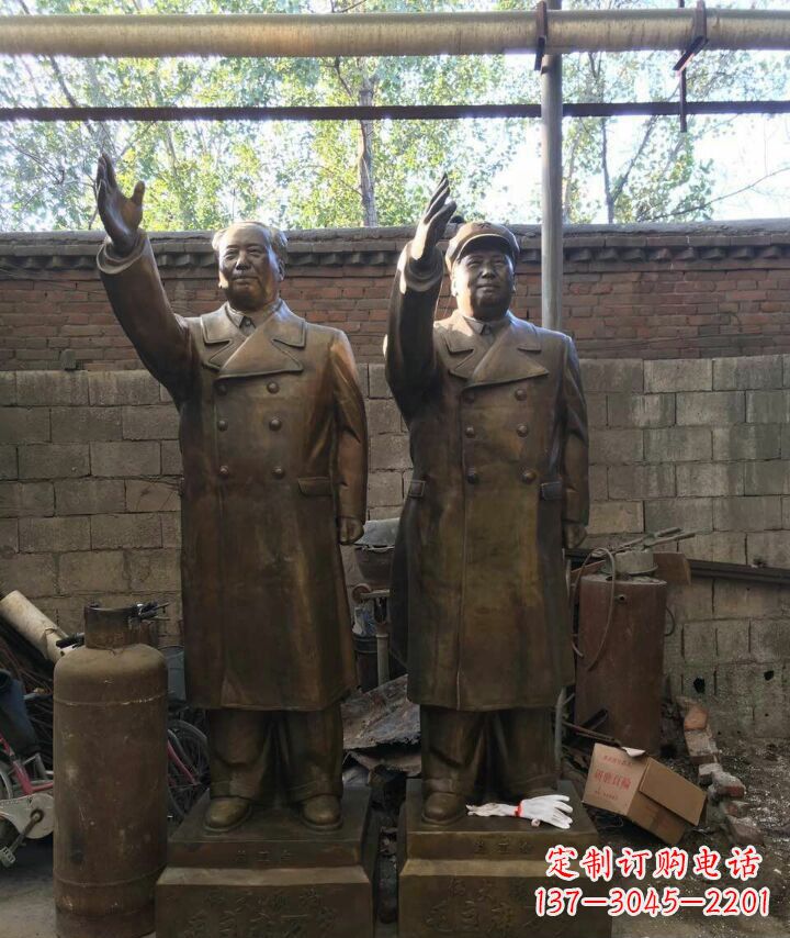 保定挥手的毛主席伟人铜雕