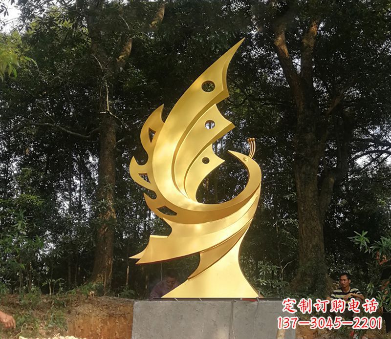 保定以古典风格演绎不锈钢凤凰雕塑