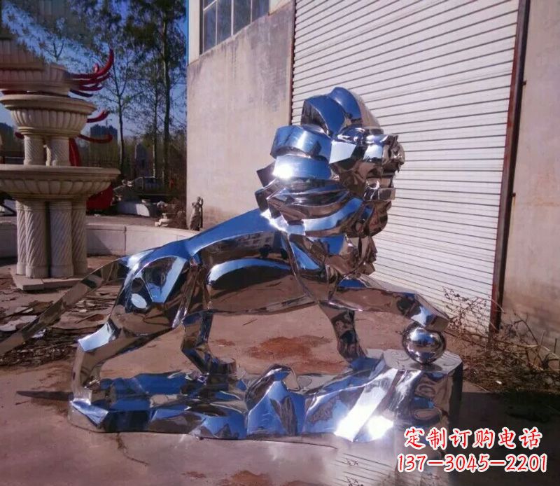 保定中领雕塑推出的不锈钢狮子雕塑,极具艺术价…