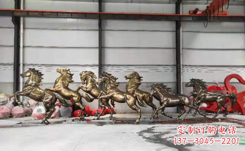 保定高贵雕塑,骏马奔腾玻璃钢动物雕塑户外摆件
