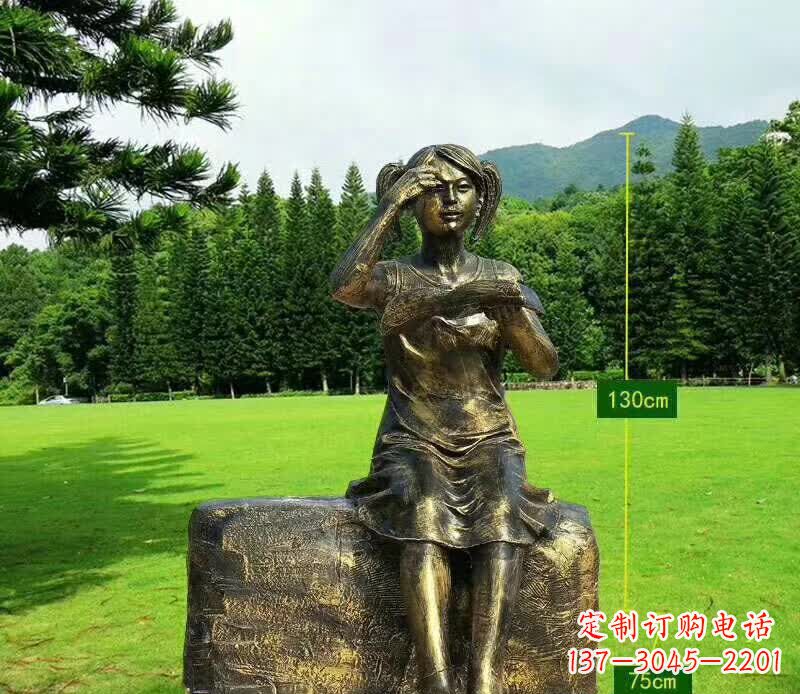 保定看书女孩铜雕