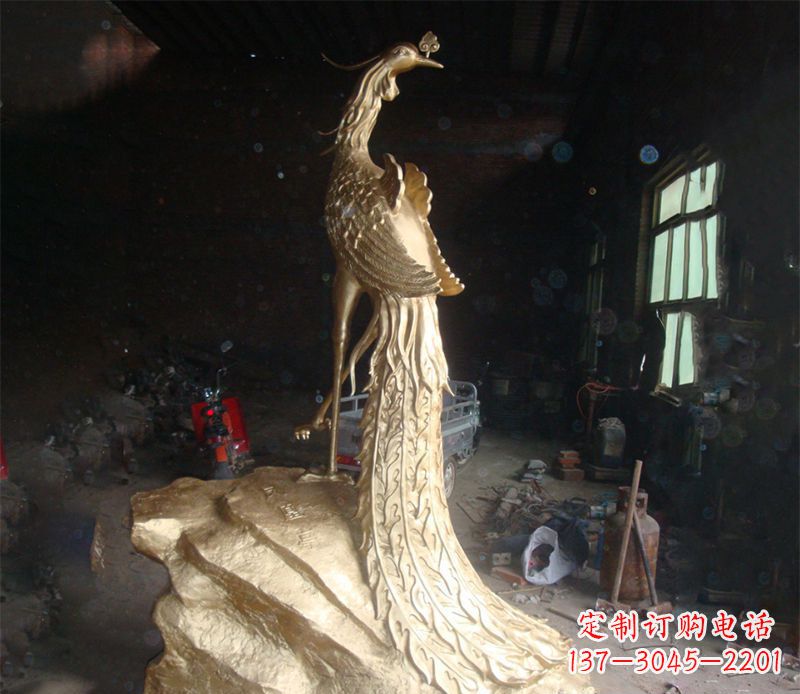 保定精美制作的孔雀雕塑