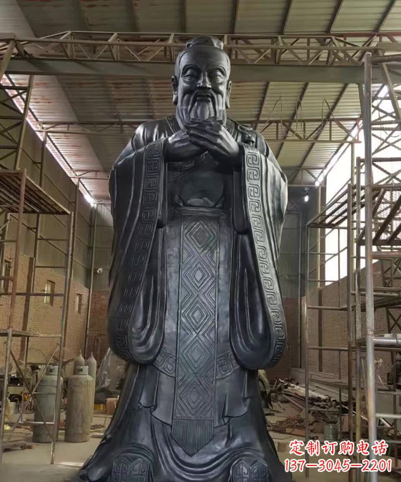 保定表彰传统文化,尊贵的孔子雕塑